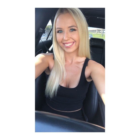 angelabanfieldd
